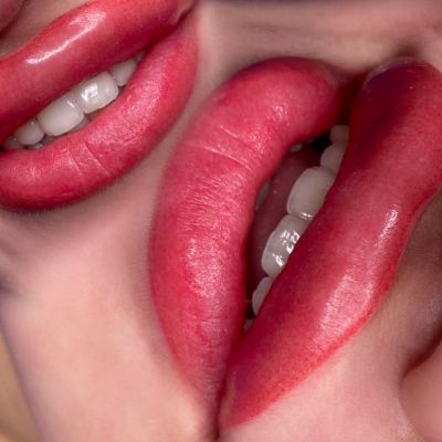 Перманентный макияж губ photo