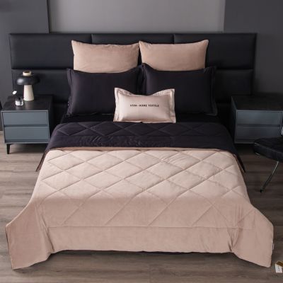 Комплект постельного белья Сатин Velvet Premium с Одеялом VP009 Евро 4 наволочки (5 в 1) photo